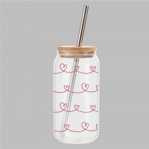 Glas met houten dop en rietje: Lijn met hartjes