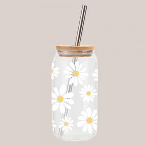 Glas met houten dop en rietje: Margrietjes